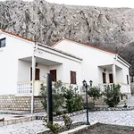 Pag Dubrava Relax With Pool Villa *