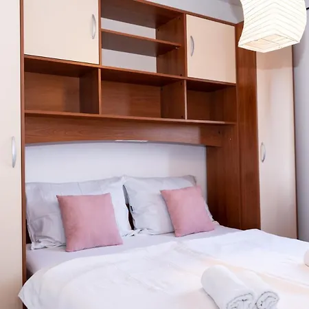 Pag Dubrava Relax With Pool *