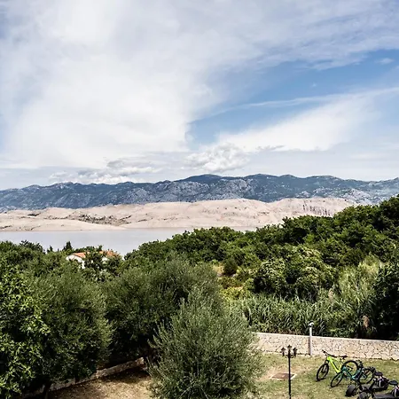 Pag Dubrava Relax With Pool