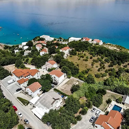 Pag Dubrava Relax With Pool *