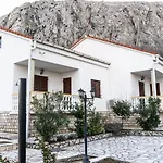 Pag Dubrava Relax With Pool Villa *