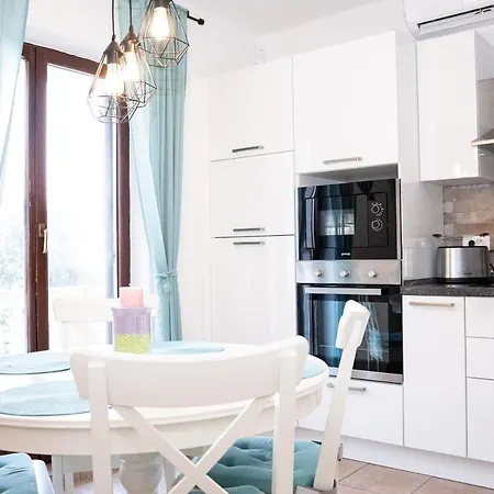 فيلة Pag Dubrava Relax With Pool