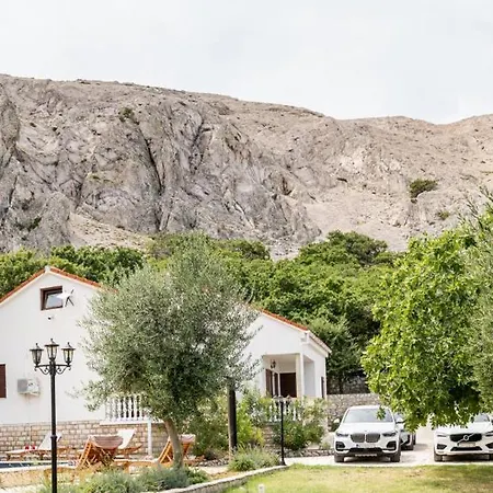 Pag Dubrava Relax With Pool Holiday home Bosana