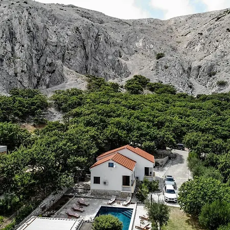 Holiday home Pag Dubrava Relax With Pool